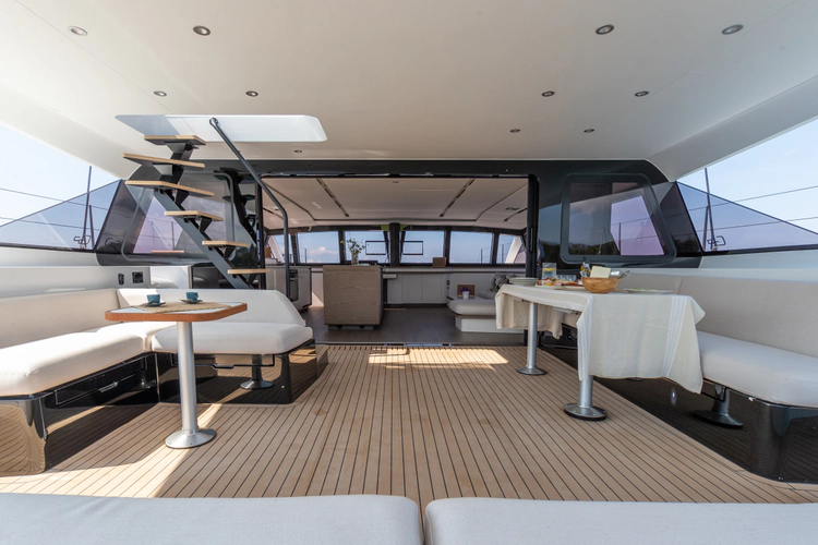 Gunboat 72 Yacht Photos Pics 