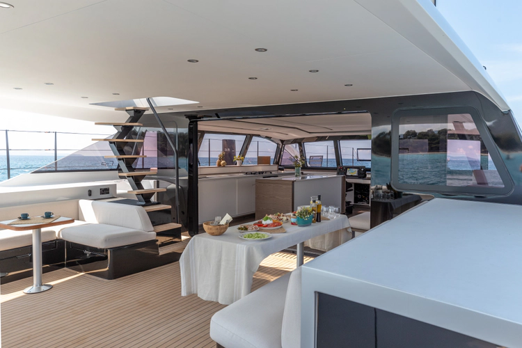 Gunboat 72 Yacht Photos Pics 