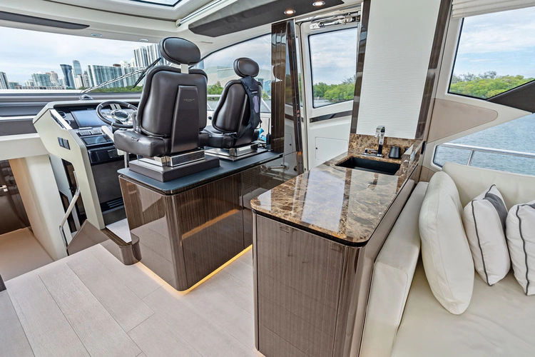 Villaggio Yacht Photos Pics 