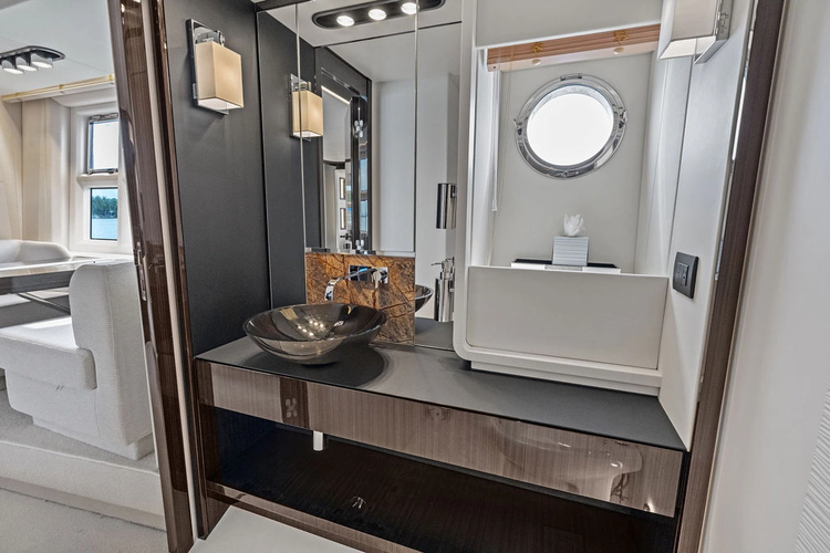 Villaggio Yacht Photos Pics 