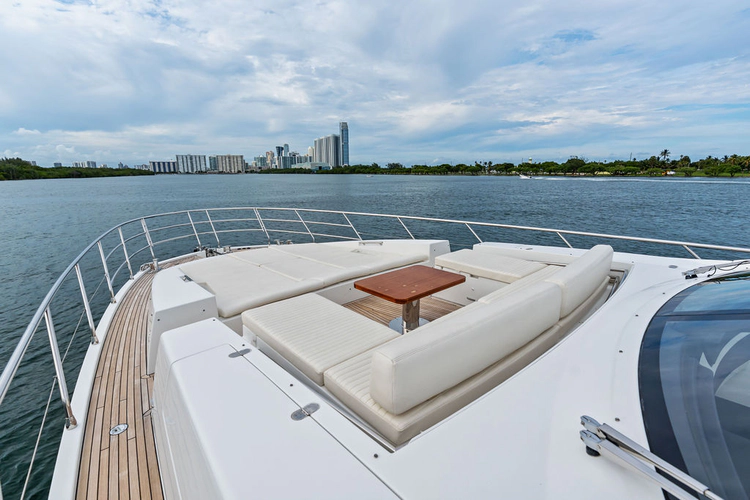 Villaggio Yacht Photos Pics 