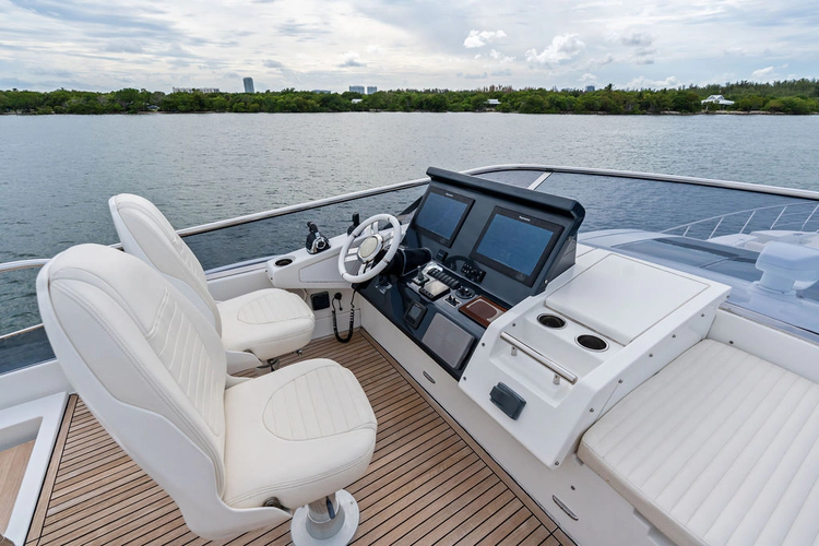 Villaggio Yacht Photos Pics 