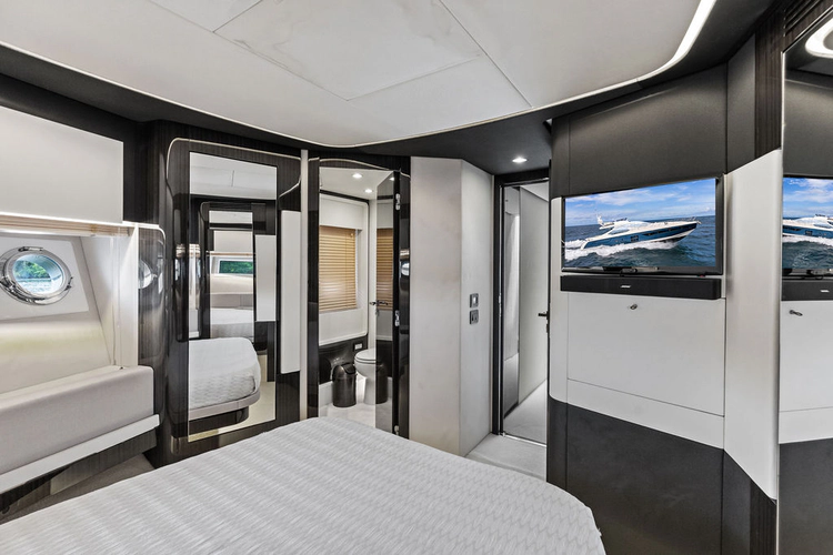 Villaggio Yacht Photos Pics 
