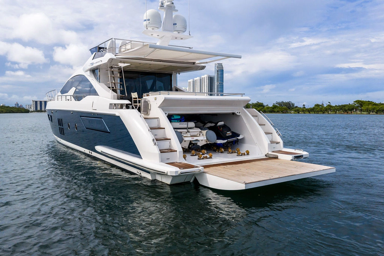Villaggio Yacht Photos Pics 