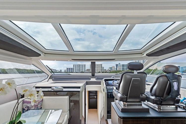 Villaggio Yacht Photos Pics 