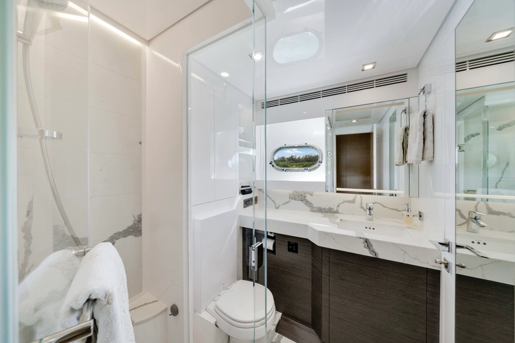 Valiant Yacht Photos Pics 