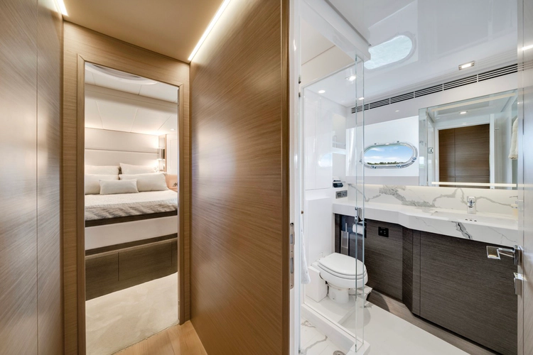 Valiant Yacht Photos Pics 