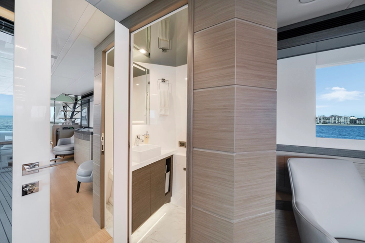 Valiant Yacht Photos Pics 