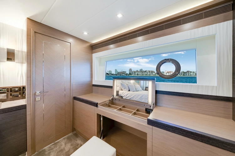 Valiant Yacht Photos Pics 