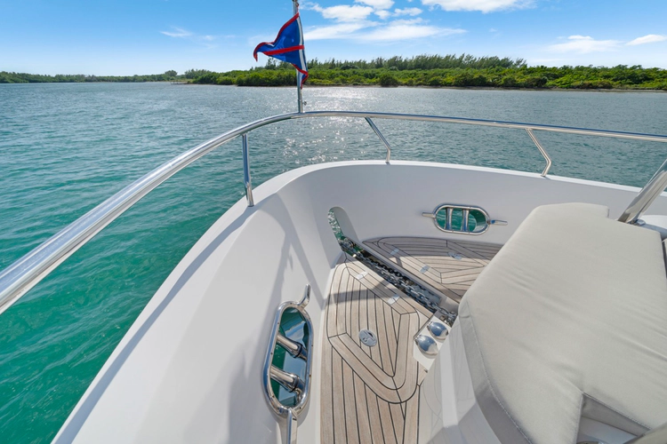 Valiant Yacht Photos Pics 