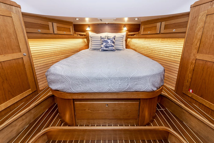 Mar Le Rae Yacht Photos Pics 