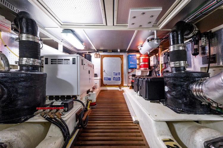 Homes Yacht Photos Pics 