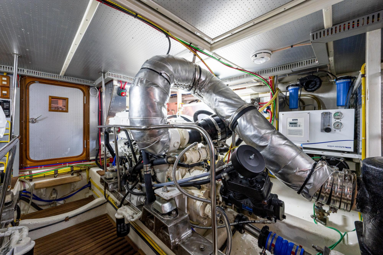 Homes Yacht Photos Pics 