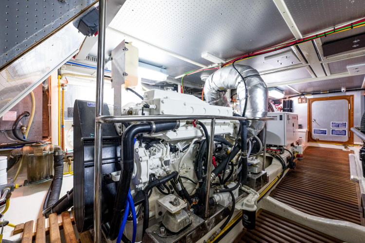 Homes Yacht Photos Pics 