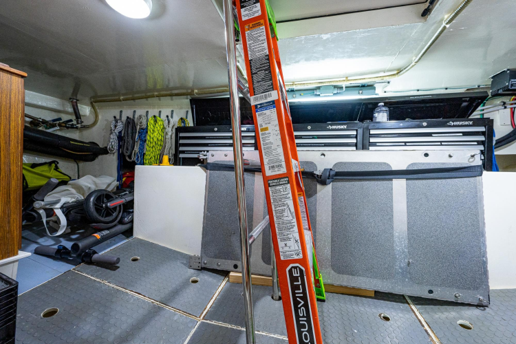 Homes Yacht Photos Pics 