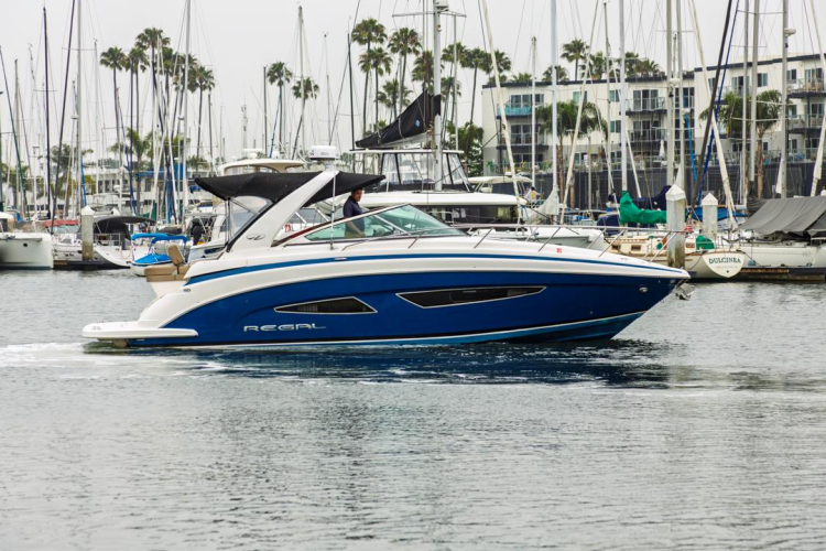 33' Regal 2014