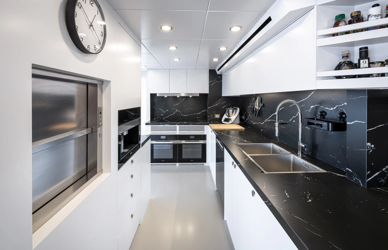 Numarine 37xp-21 Yacht Photos Pics 