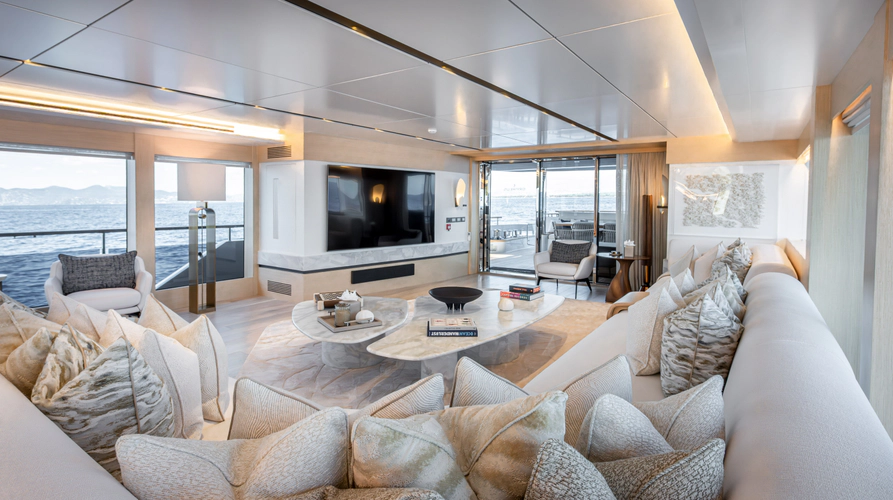 Numarine 37xp-21 Yacht Photos Pics 