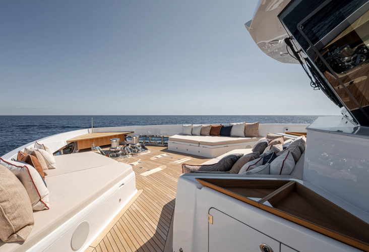 Numarine 37xp-21 Yacht Photos Pics 