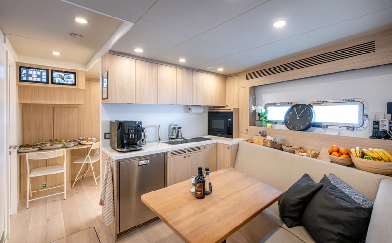 Numarine 37xp-21 Yacht Photos Pics 