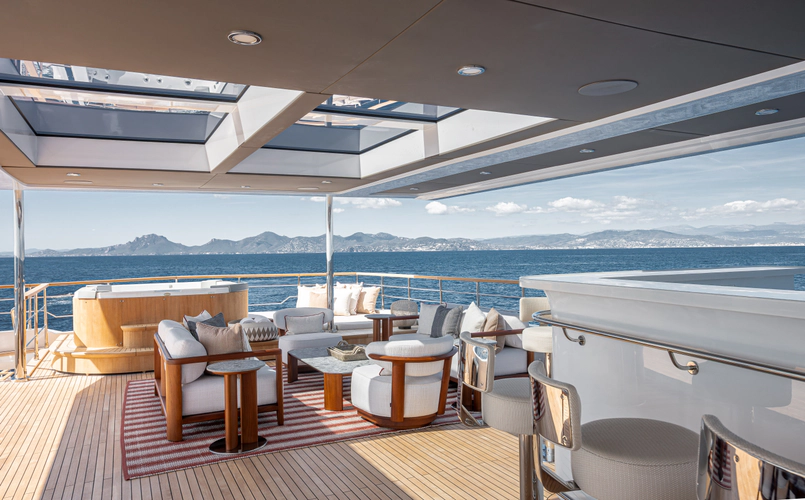 Numarine 37xp-21 Yacht Photos Pics 