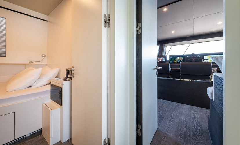 Numarine 37xp-21 Yacht Photos Pics 