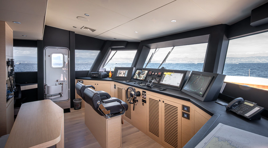 Numarine 37xp-21 Yacht Photos Pics 