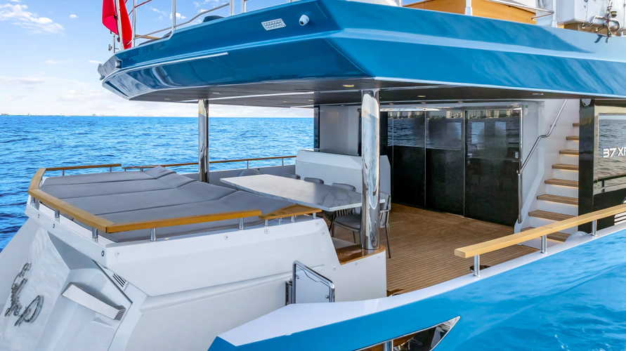 Numarine 37xp-21 Yacht Photos Pics 