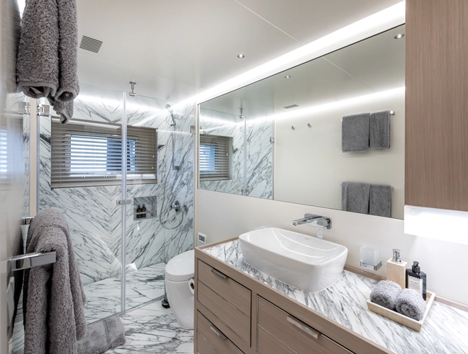 Numarine 37xp-21 Yacht Photos Pics 