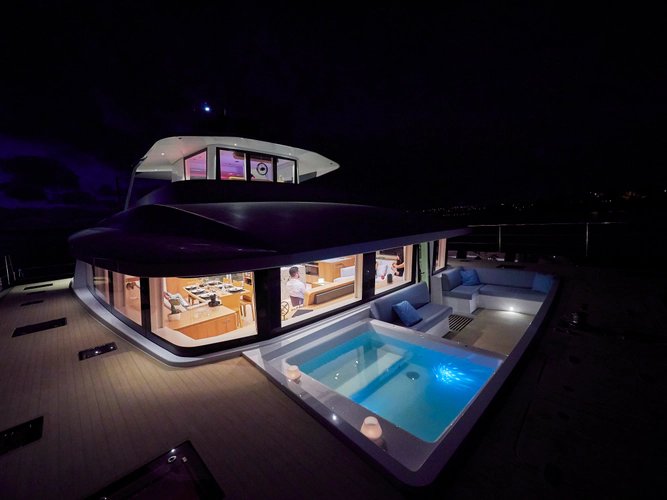 Long Island 78 Yacht Photos Pics 