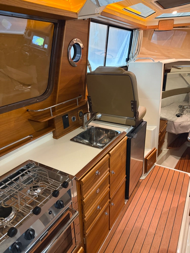 Juni Yacht Photos Pics 