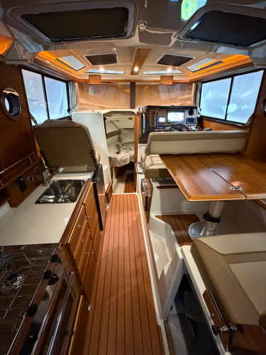 Juni Yacht Photos Pics 