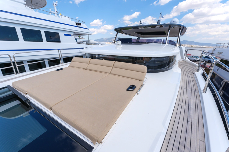 Heliophilia Yacht Photos Pics 