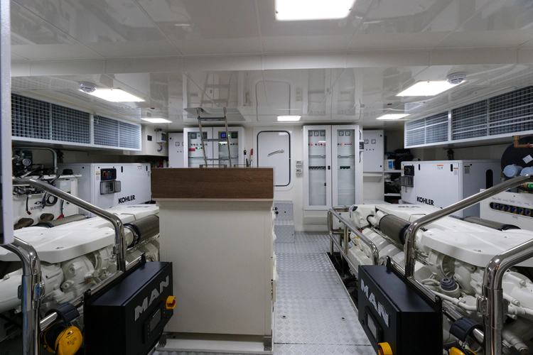 Heliophilia Yacht Photos Pics 