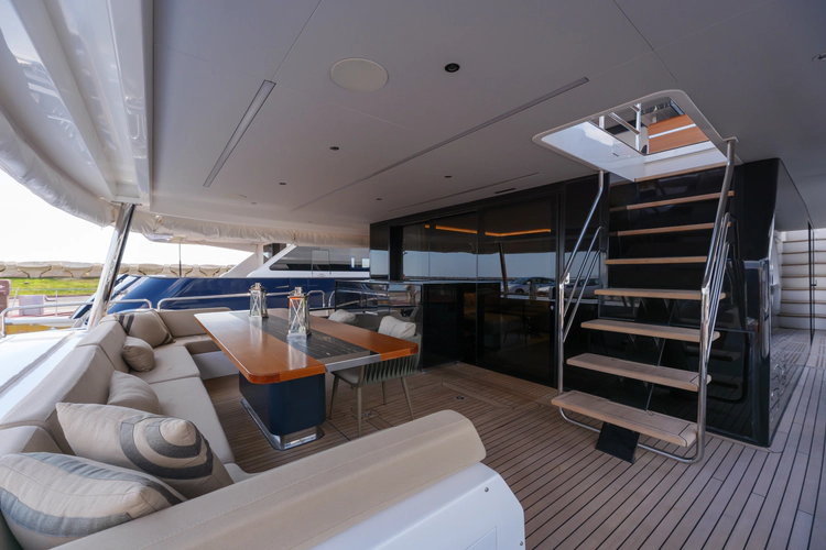 Heliophilia Yacht Photos Pics 