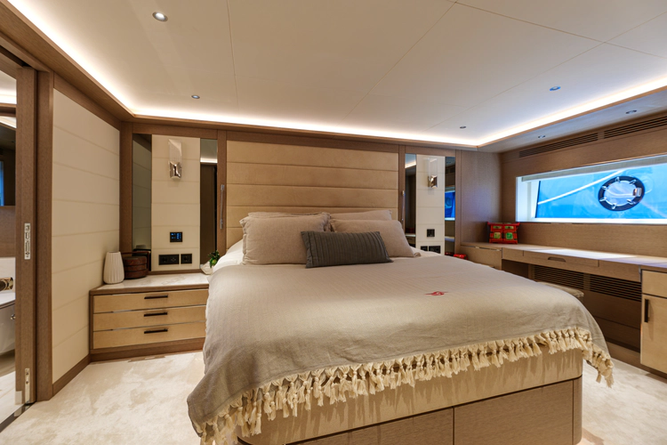 Heliophilia Yacht Photos Pics 