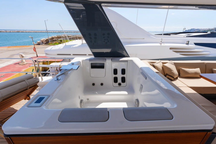 Heliophilia Yacht Photos Pics 
