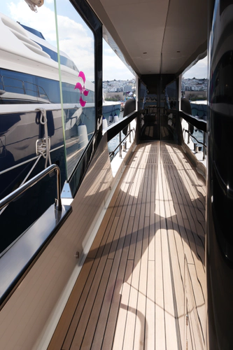 Heliophilia Yacht Photos Pics 