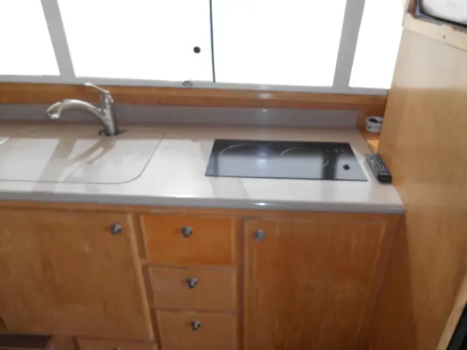 Lucky Yacht Photos Pics 