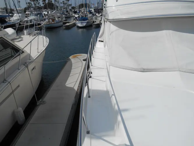 Lucky Yacht Photos Pics 