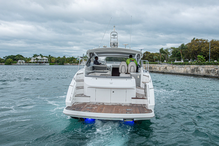 Graysky V Yacht Photos Pics 