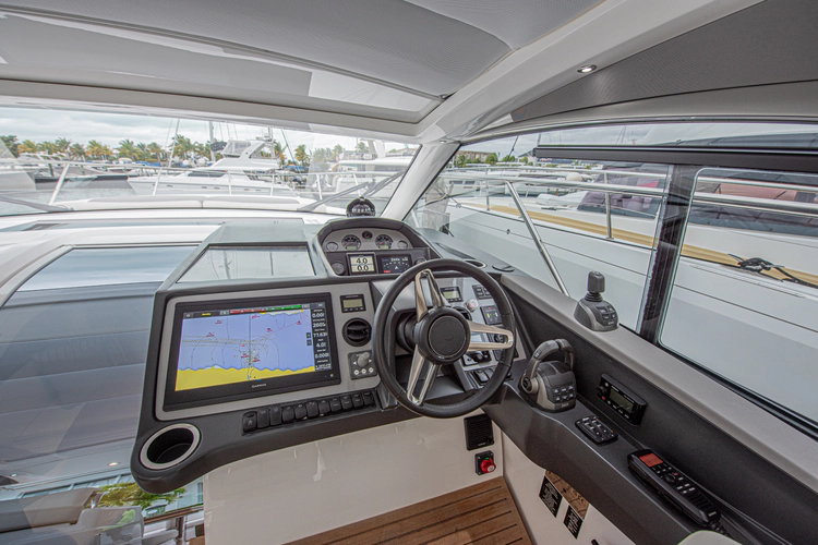 Graysky V Yacht Photos Pics 