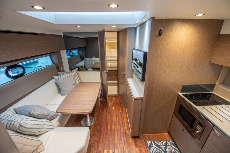 Graysky V Yacht Photos Pics 