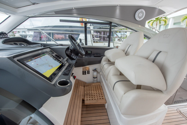 Graysky V Yacht Photos Pics 