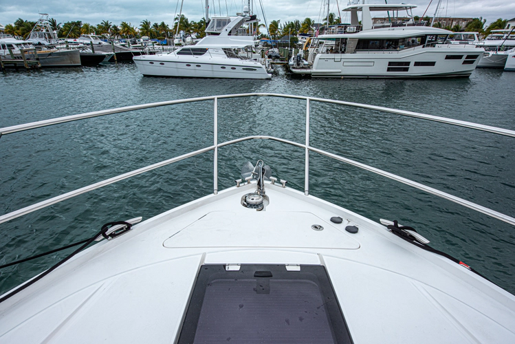 Graysky V Yacht Photos Pics 