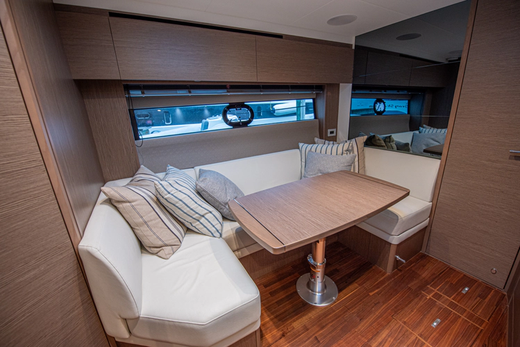 Graysky V Yacht Photos Pics 