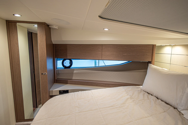 Graysky V Yacht Photos Pics 