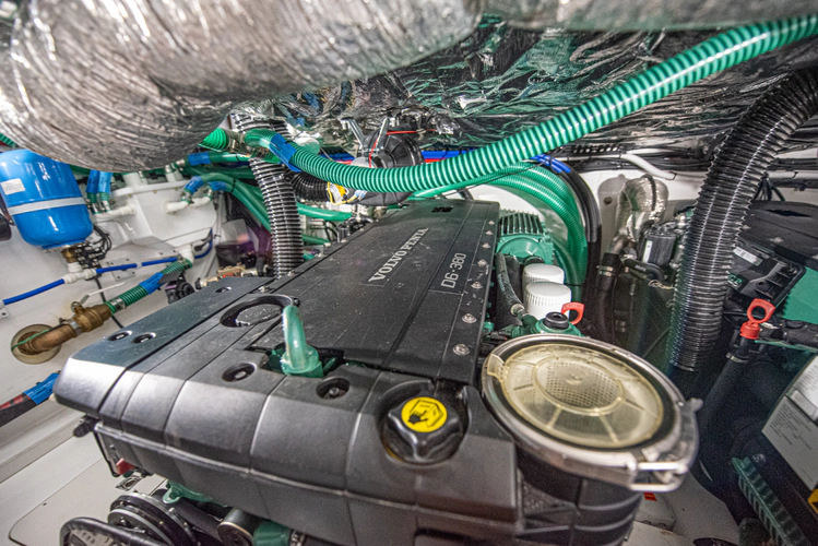 Graysky V Yacht Photos Pics 