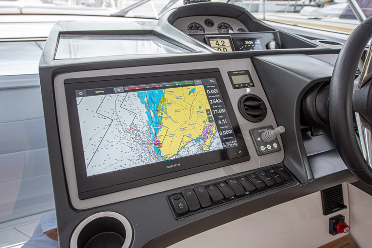 Graysky V Yacht Photos Pics 