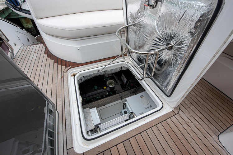 Graysky V Yacht Photos Pics 